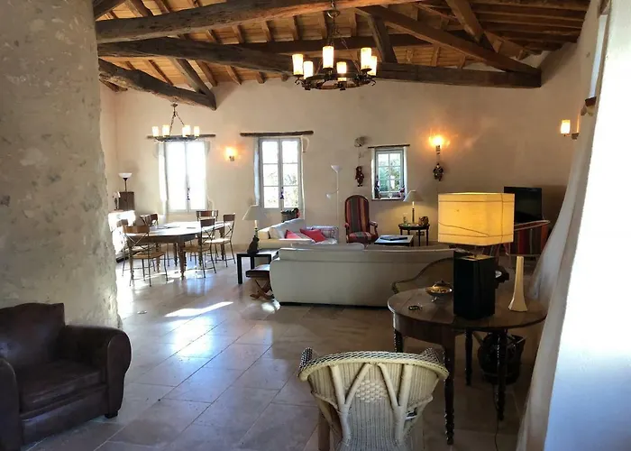 別荘 La Tour Barbacane *