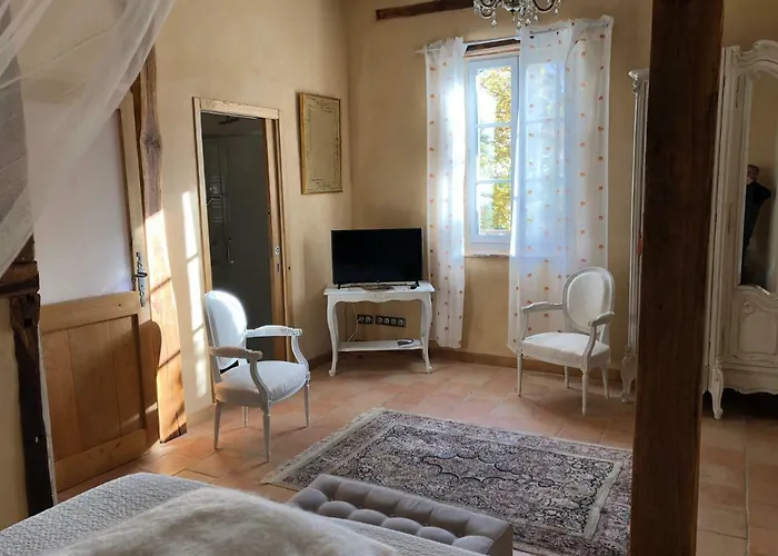 別荘 La Tour Barbacane アラン