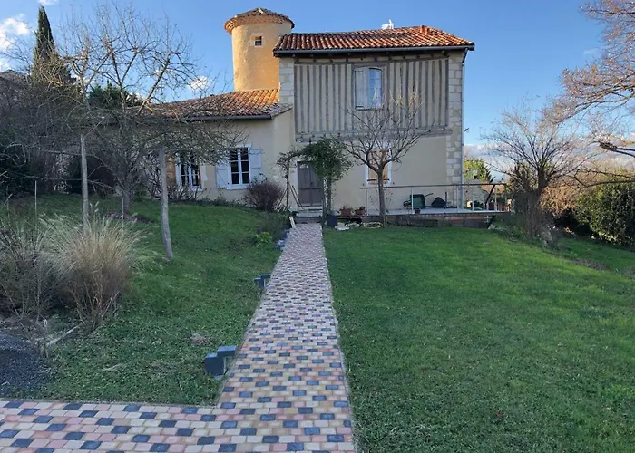 La Tour Barbacane アラン