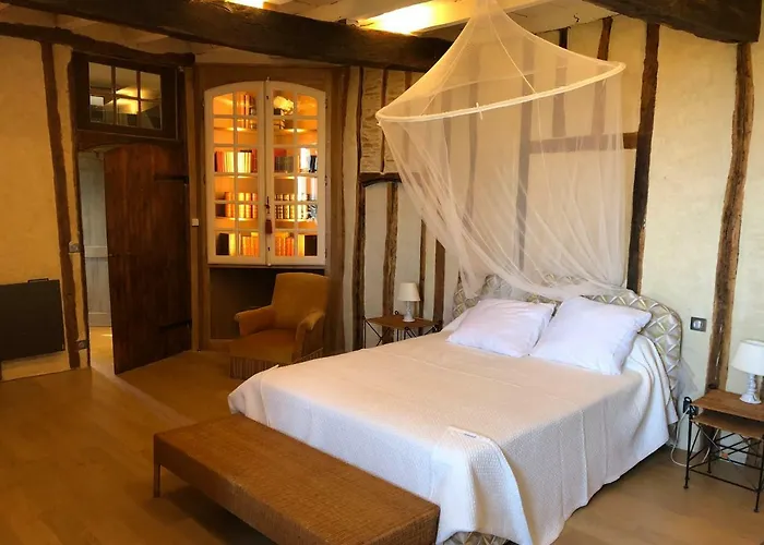 La Tour Barbacane בית נופש Alan